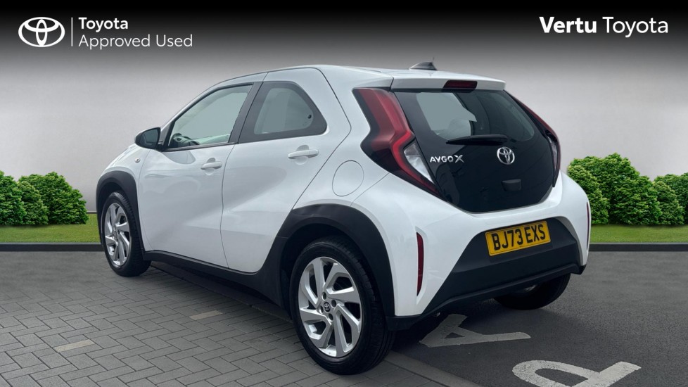 Toyota Aygo X 1.0 VVT-i Pure 5dr Auto Petrol Hatchback - Image 4