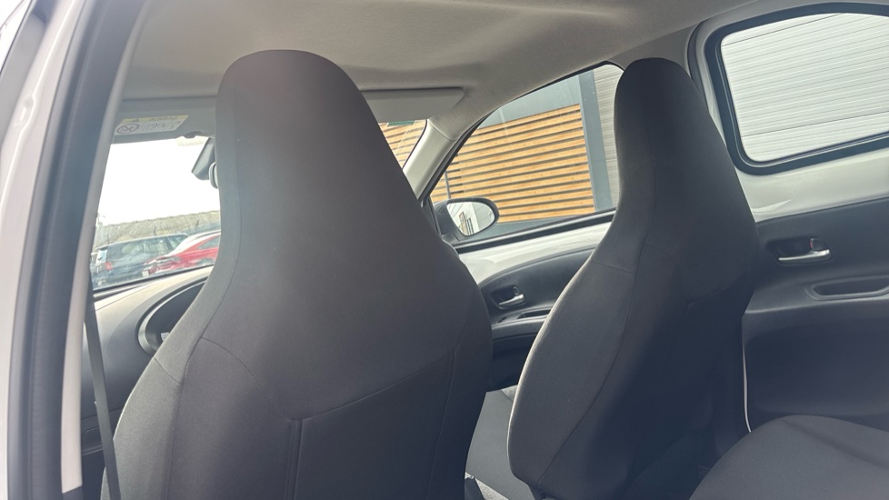 Toyota Aygo X 1.0 VVT-i Pure 5dr Auto Petrol Hatchback - Image 19