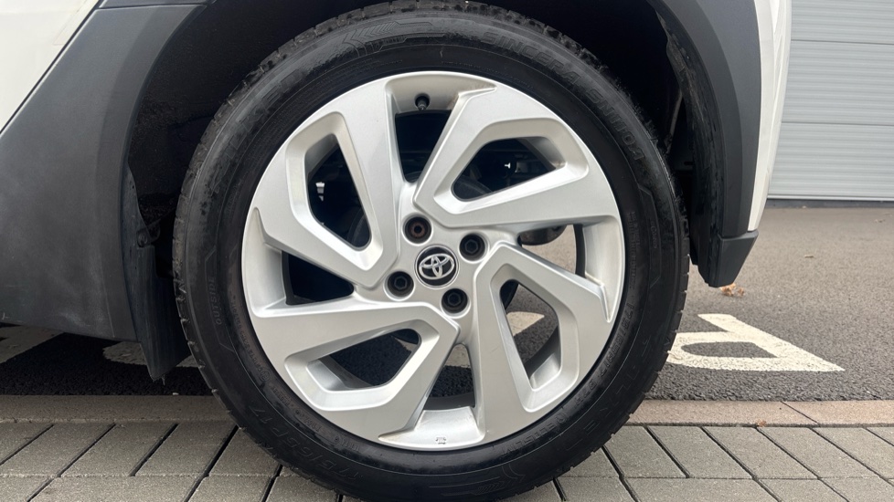 Toyota Aygo X 1.0 VVT-i Pure 5dr Auto Petrol Hatchback - Image 25