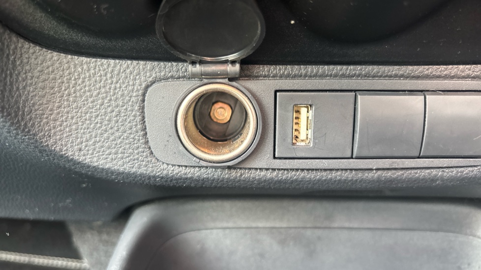 Toyota Aygo X 1.0 VVT-i Pure 5dr Auto Petrol Hatchback - Image 44