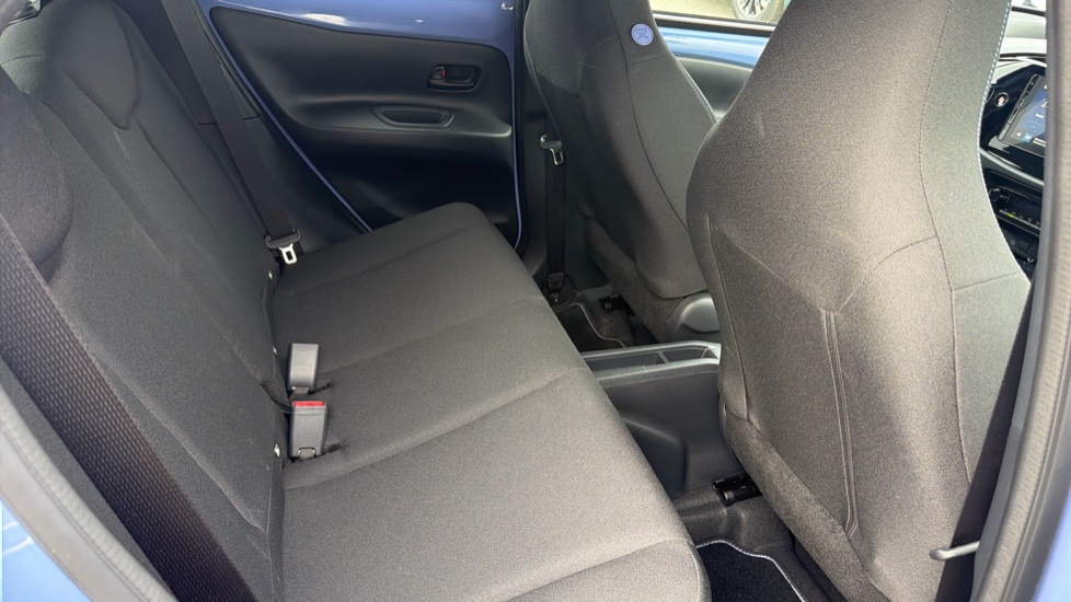 Toyota Aygo X 1.5 Hybrid Design 5dr CVT Hybrid Hatchback - Image 8