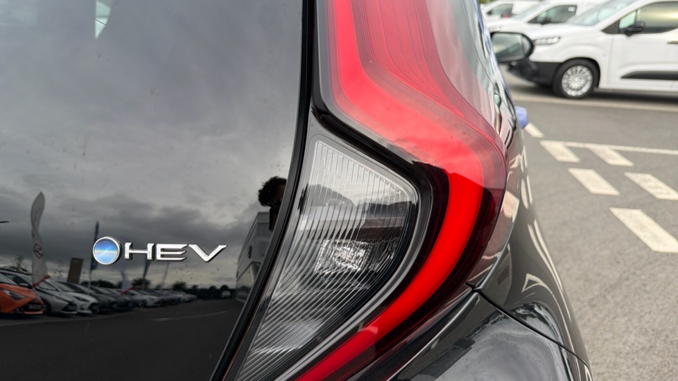 Toyota Aygo X 1.5 Hybrid Design 5dr CVT Hybrid Hatchback - Image 21