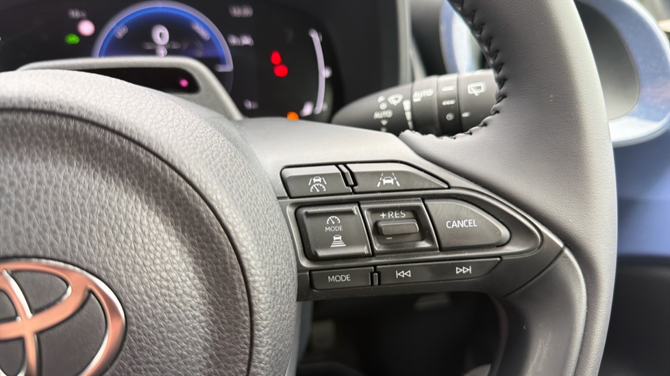Toyota Aygo X 1.5 Hybrid Design 5dr CVT Hybrid Hatchback - Image 29