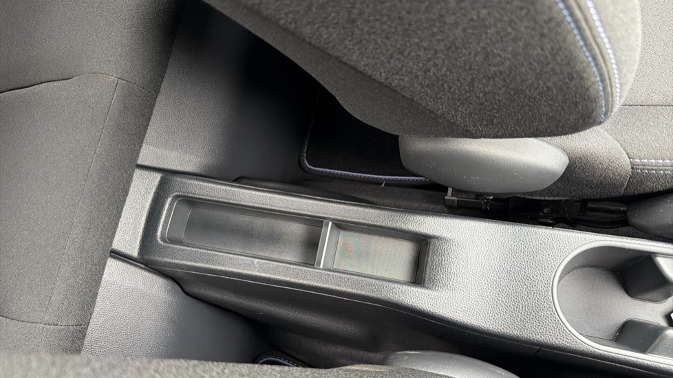 Toyota Aygo X 1.5 Hybrid Design 5dr CVT Hybrid Hatchback - Image 36