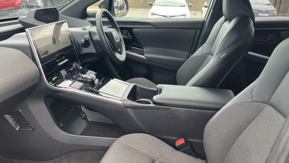 Toyota bZ4X 150kW Motion 71.4kWh 5dr Auto [11kW] Electric Hatchback - Image 5