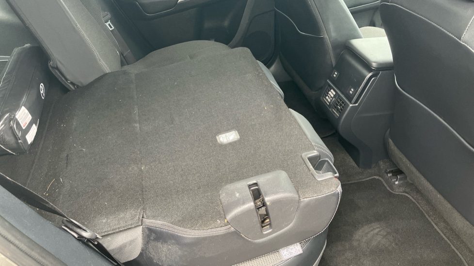 Toyota bZ4X 150kW Motion 71.4kWh 5dr Auto [11kW] Electric Hatchback - Image 18