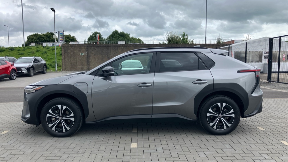 Toyota bZ4X 150kW Motion 71.4kWh 5dr Auto [11kW] Electric Hatchback - Image 24