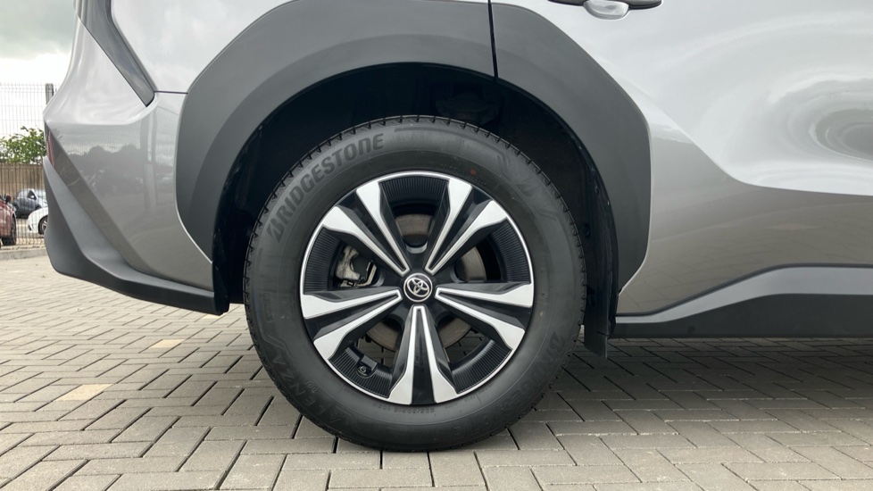 Toyota bZ4X 150kW Motion 71.4kWh 5dr Auto [11kW] Electric Hatchback - Image 25