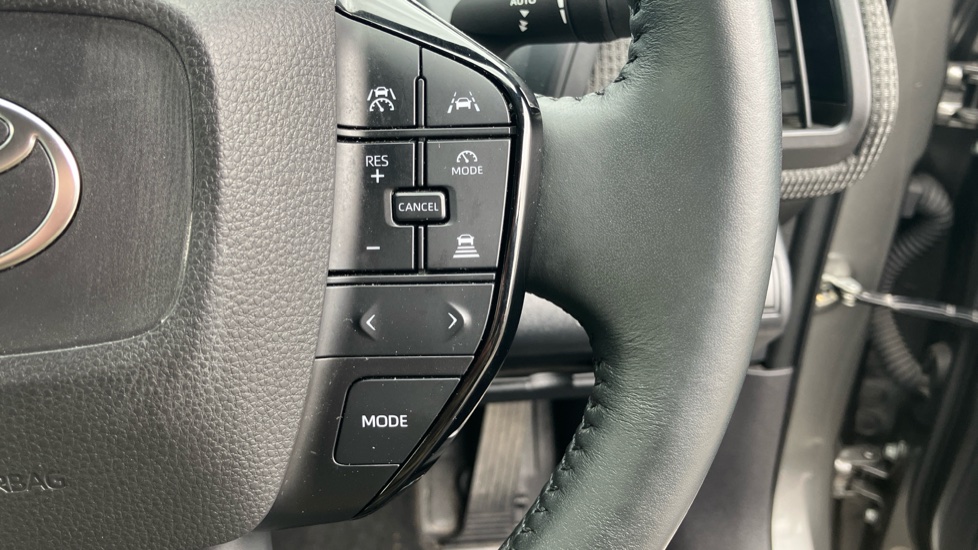 Toyota bZ4X 150kW Motion 71.4kWh 5dr Auto [11kW] Electric Hatchback - Image 37
