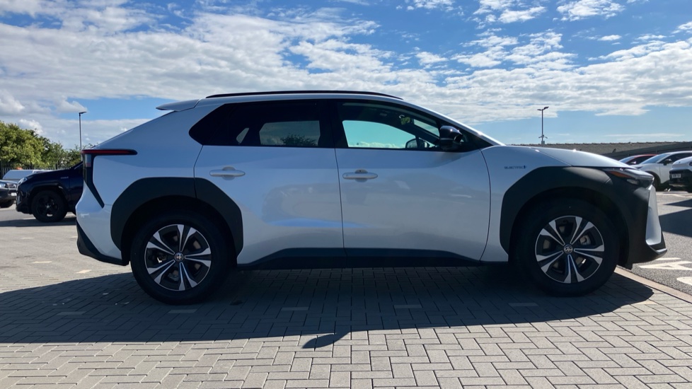 Toyota bZ4X 150kW Motion 71.4kWh 5dr Auto [11kW] Electric Hatchback - Image 23