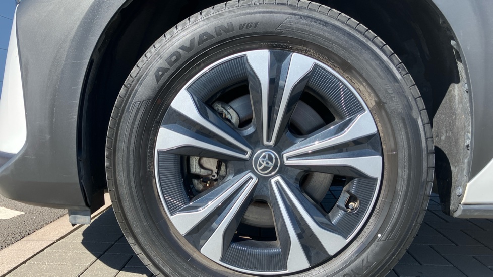 Toyota bZ4X 150kW Motion 71.4kWh 5dr Auto [11kW] Electric Hatchback - Image 25