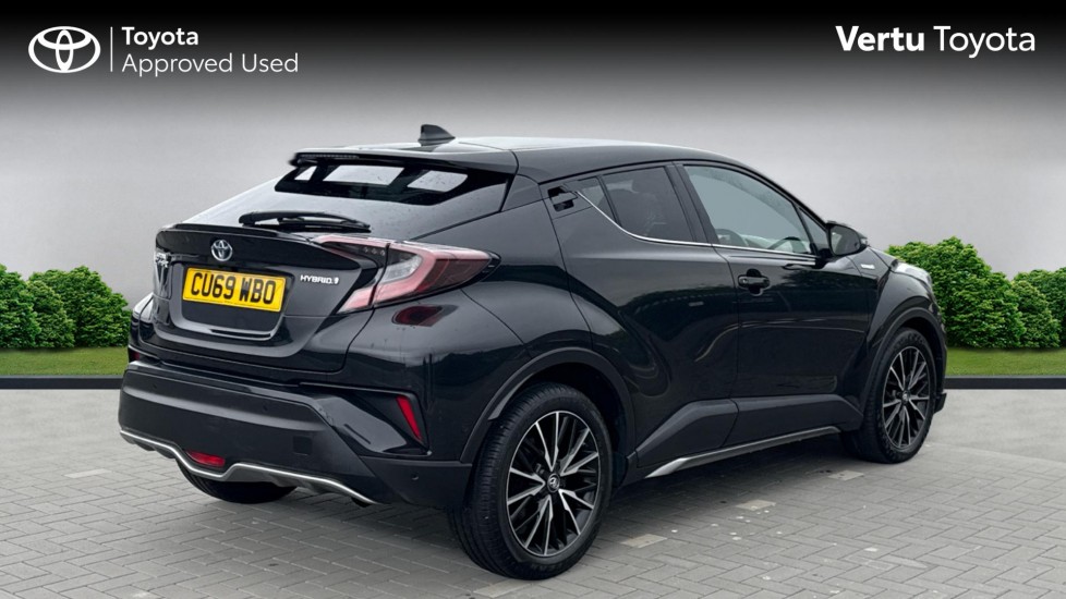 Toyota C-HR 1.8 Hybrid Excel 5dr CVT [Leather] Hybrid Hatchback - Image 2