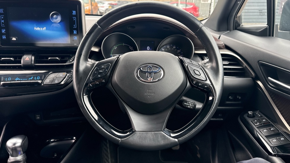 Toyota C-HR 1.8 Hybrid Excel 5dr CVT [Leather] Hybrid Hatchback - Image 10