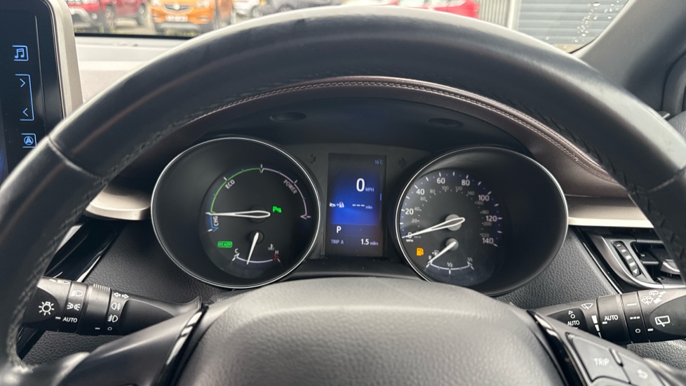 Toyota C-HR 1.8 Hybrid Excel 5dr CVT [Leather] Hybrid Hatchback - Image 11