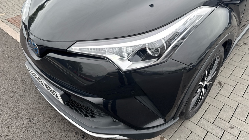 Toyota C-HR 1.8 Hybrid Excel 5dr CVT [Leather] Hybrid Hatchback - Image 20