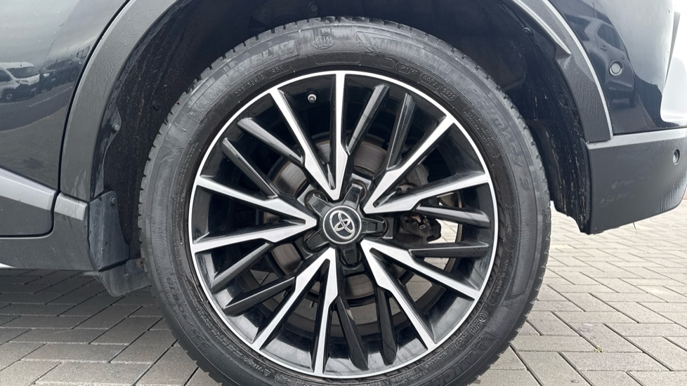 Toyota C-HR 1.8 Hybrid Excel 5dr CVT [Leather] Hybrid Hatchback - Image 25