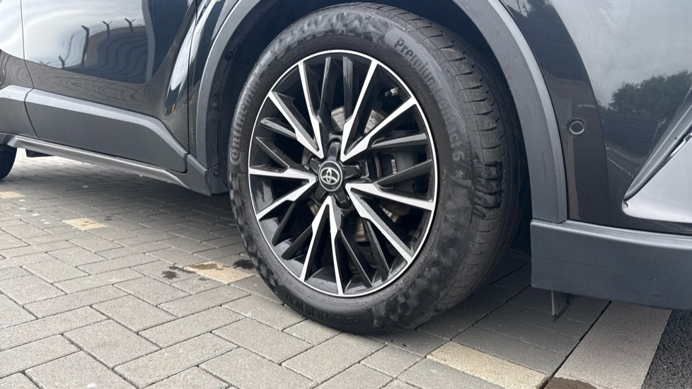 Toyota C-HR 1.8 Hybrid Excel 5dr CVT [Leather] Hybrid Hatchback - Image 34