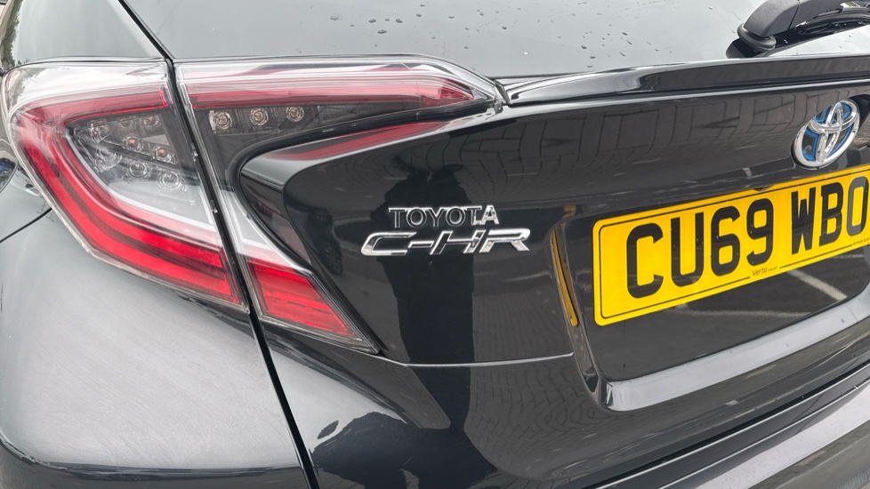 Toyota C-HR 1.8 Hybrid Excel 5dr CVT [Leather] Hybrid Hatchback - Image 41