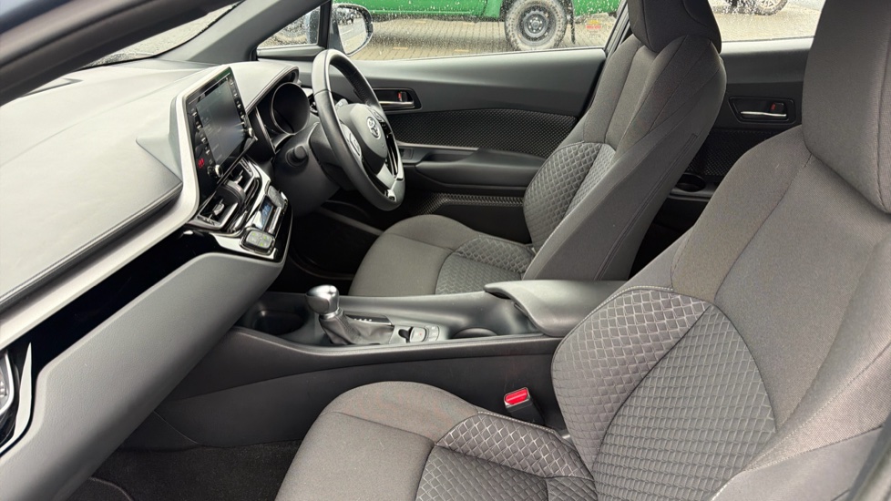 Toyota C-HR 1.8 Hybrid Icon 5dr CVT Hybrid Hatchback - Image 5