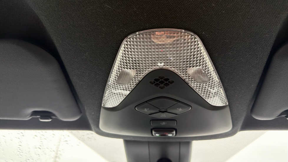 Toyota C-HR 1.8 Hybrid Icon 5dr CVT Hybrid Hatchback - Image 10