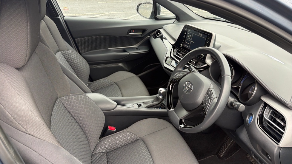 Toyota C-HR 1.8 Hybrid Icon 5dr CVT Hybrid Hatchback - Image 12