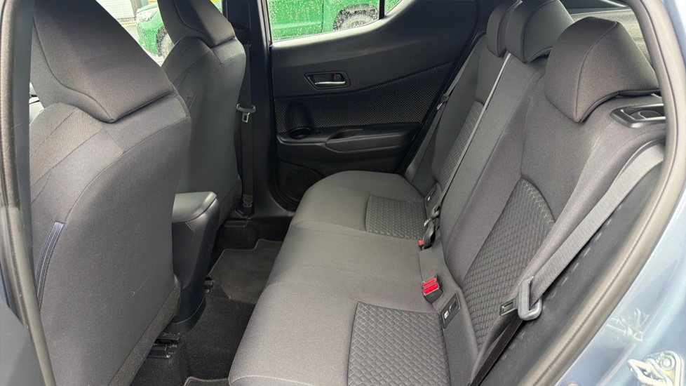 Toyota C-HR 1.8 Hybrid Icon 5dr CVT Hybrid Hatchback - Image 15