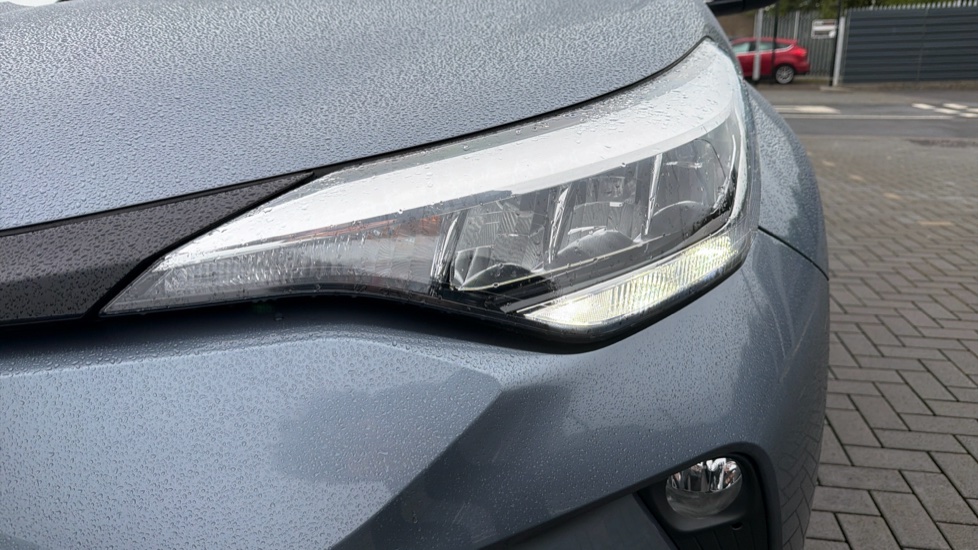 Toyota C-HR 1.8 Hybrid Icon 5dr CVT Hybrid Hatchback - Image 20