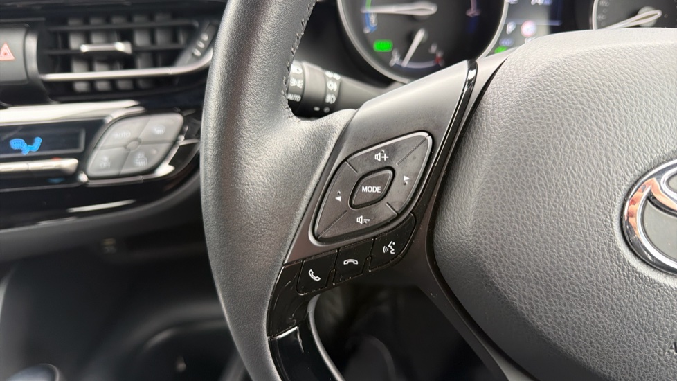 Toyota C-HR 1.8 Hybrid Icon 5dr CVT Hybrid Hatchback - Image 29