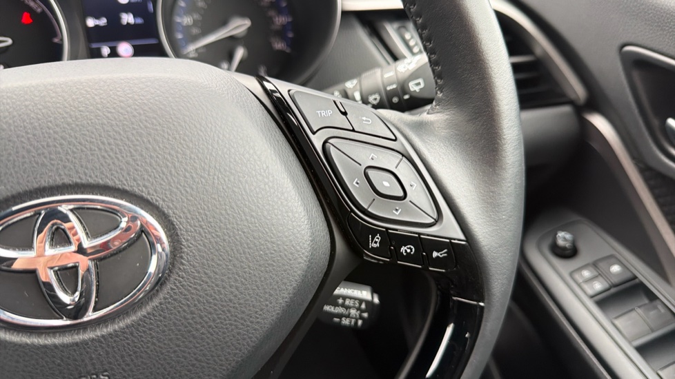 Toyota C-HR 1.8 Hybrid Icon 5dr CVT Hybrid Hatchback - Image 30