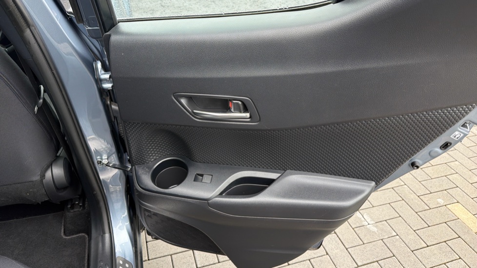 Toyota C-HR 1.8 Hybrid Icon 5dr CVT Hybrid Hatchback - Image 47