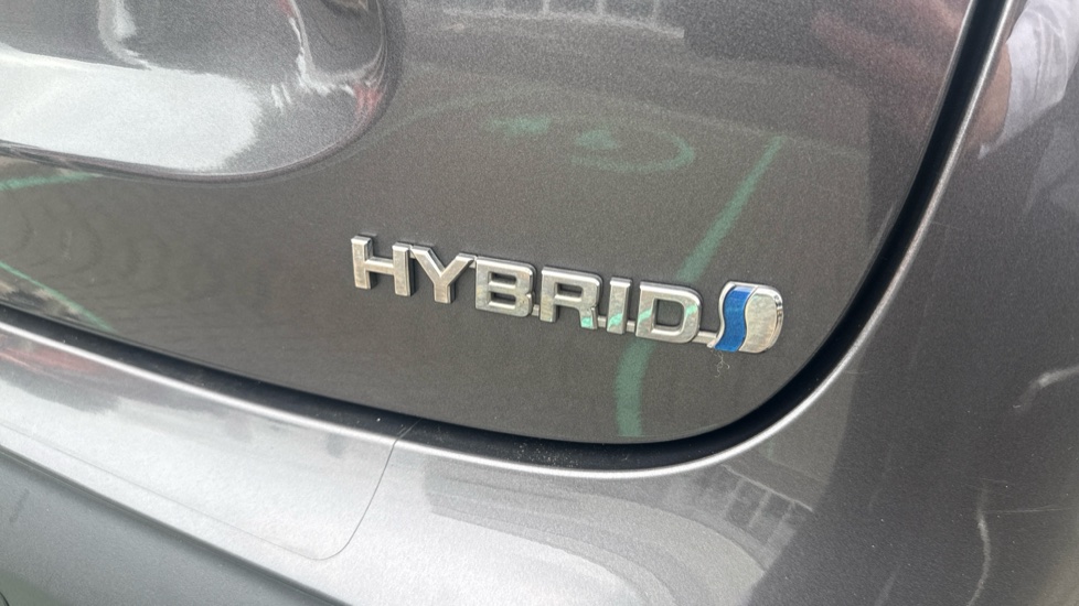 Toyota Yaris Cross 1.5 Hybrid Excel 5dr CVT Hybrid Estate - Image 16