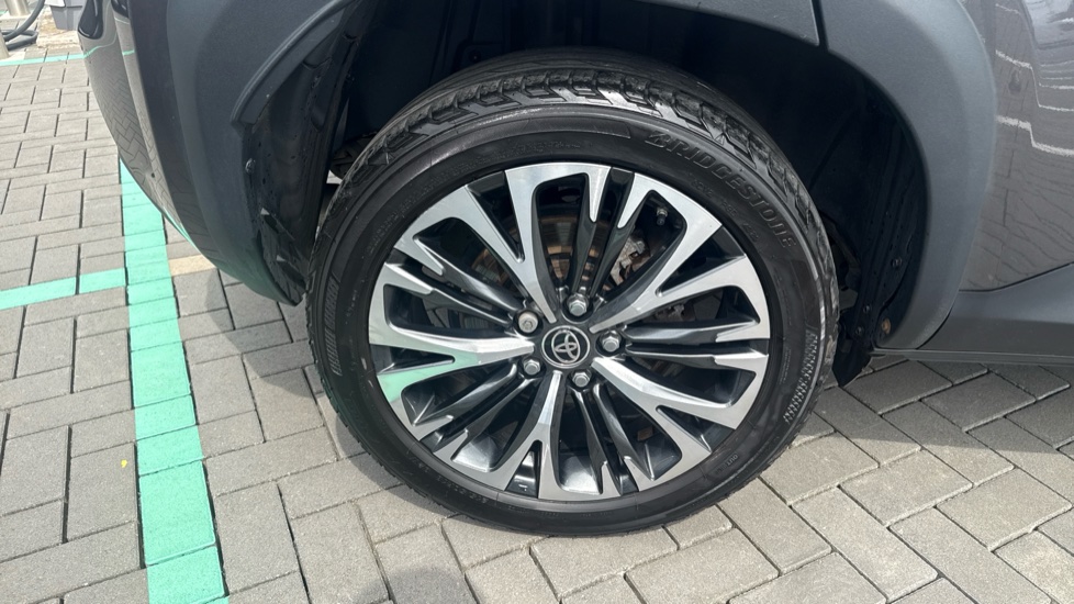 Toyota Yaris Cross 1.5 Hybrid Excel 5dr CVT Hybrid Estate - Image 35
