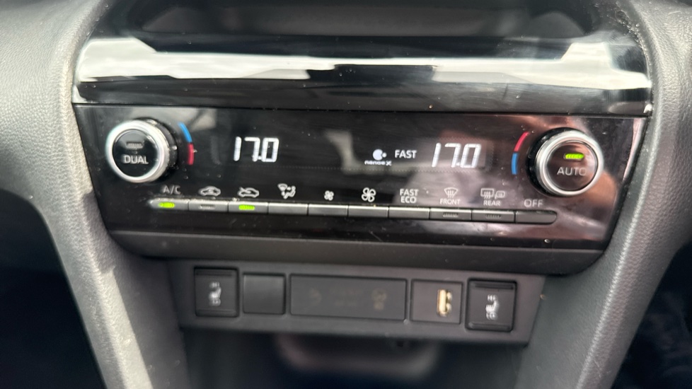 Toyota Yaris Cross 1.5 Hybrid Excel 5dr CVT Hybrid Estate - Image 42