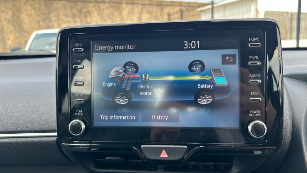 Toyota Yaris Cross 1.5 Hybrid Icon 5dr CVT Hybrid Estate - Image 41