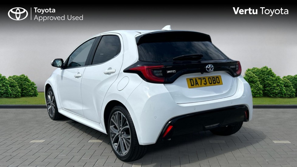 Toyota Yaris 1.5 Hybrid Excel 5dr CVT Hybrid Hatchback - Image 4