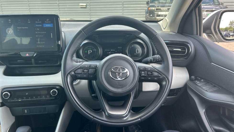 Toyota Yaris 1.5 Hybrid Excel 5dr CVT Hybrid Hatchback - Image 7