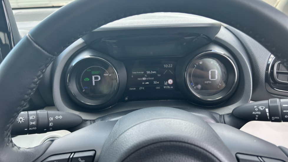 Toyota Yaris 1.5 Hybrid Excel 5dr CVT Hybrid Hatchback - Image 11