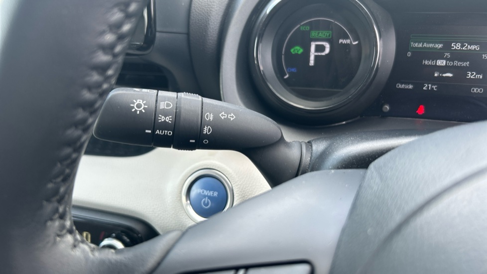 Toyota Yaris 1.5 Hybrid Excel 5dr CVT Hybrid Hatchback - Image 31