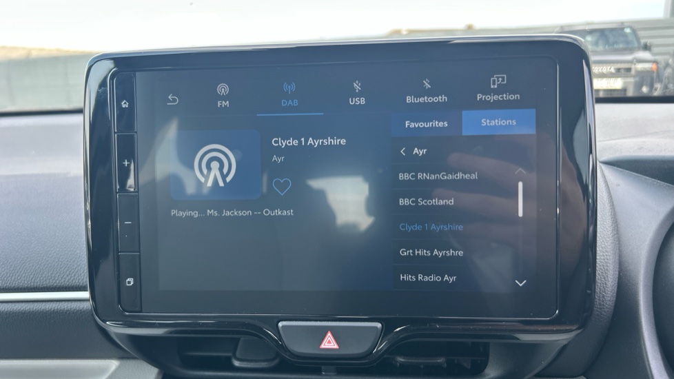 Toyota Yaris 1.5 Hybrid Excel 5dr CVT Hybrid Hatchback - Image 38