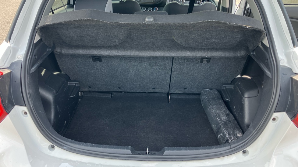 Toyota Yaris 1.5 VVT-i Y20 5dr CVT [Bi-tone] Petrol Hatchback - Image 13