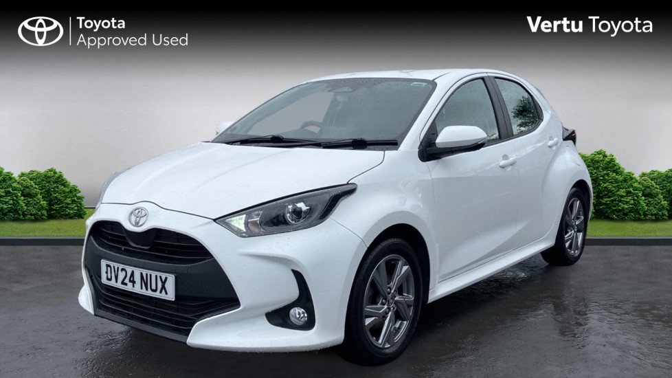Toyota Yaris 1.5 Hybrid Icon 5dr CVT Hybrid Hatchback - Image 3