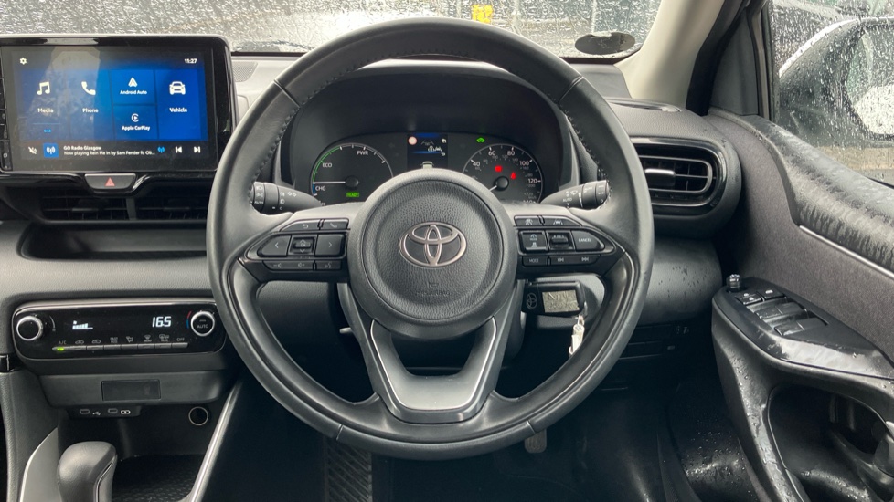 Toyota Yaris 1.5 Hybrid Icon 5dr CVT Hybrid Hatchback - Image 10
