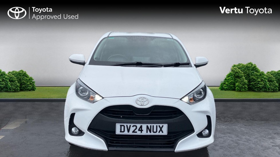Toyota Yaris 1.5 Hybrid Icon 5dr CVT Hybrid Hatchback - Image 22