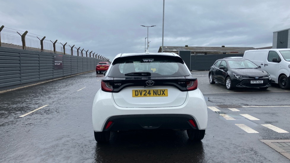 Toyota Yaris 1.5 Hybrid Icon 5dr CVT Hybrid Hatchback - Image 26