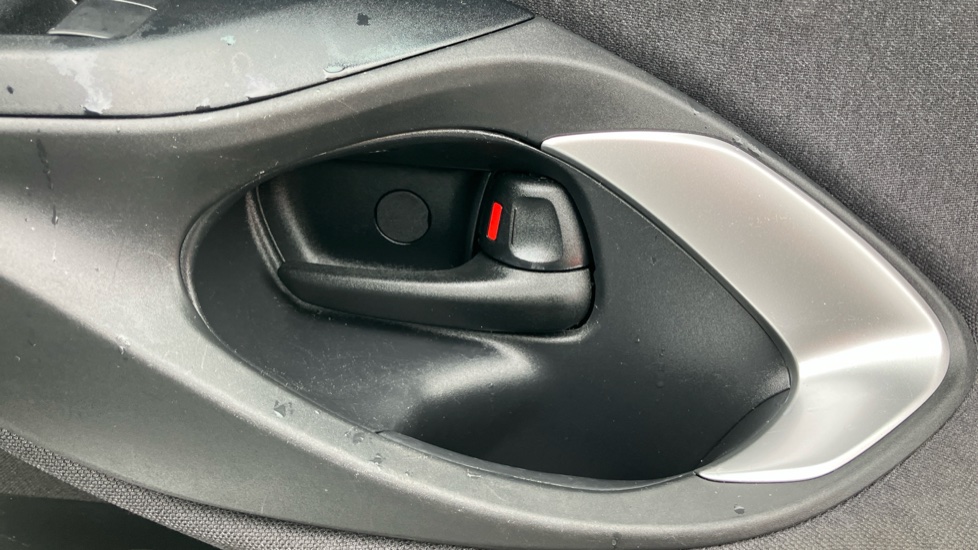Toyota Yaris 1.5 Hybrid Icon 5dr CVT Hybrid Hatchback - Image 33