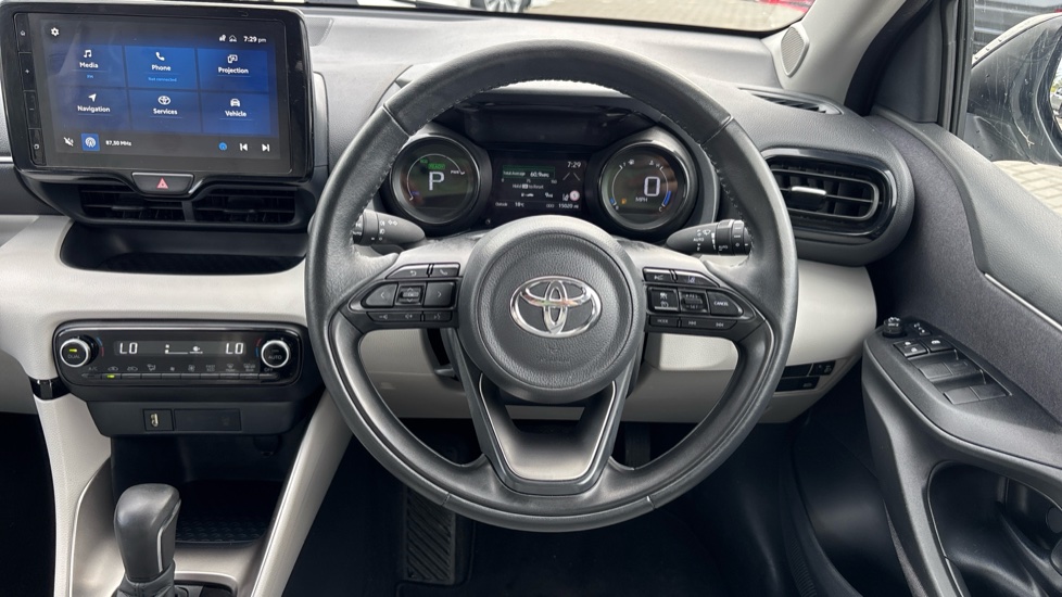 Toyota Yaris 1.5 Hybrid Excel 5dr CVT Hybrid Hatchback - Image 7