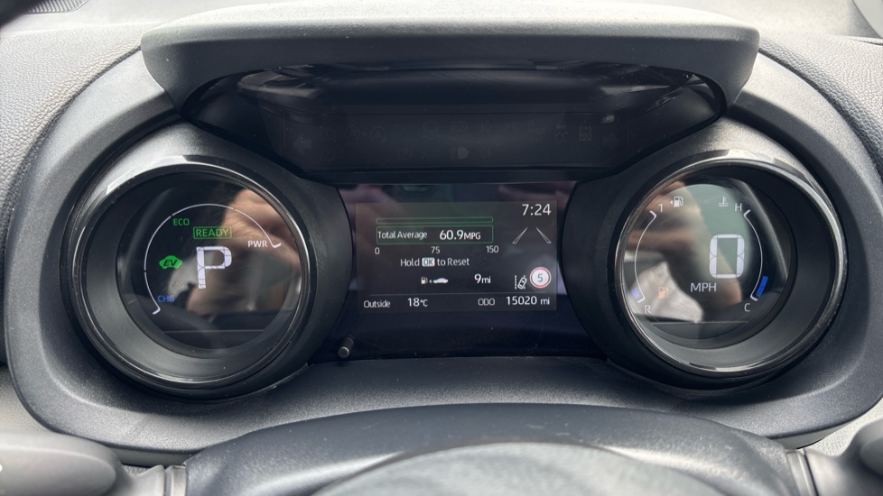 Toyota Yaris 1.5 Hybrid Excel 5dr CVT Hybrid Hatchback - Image 11