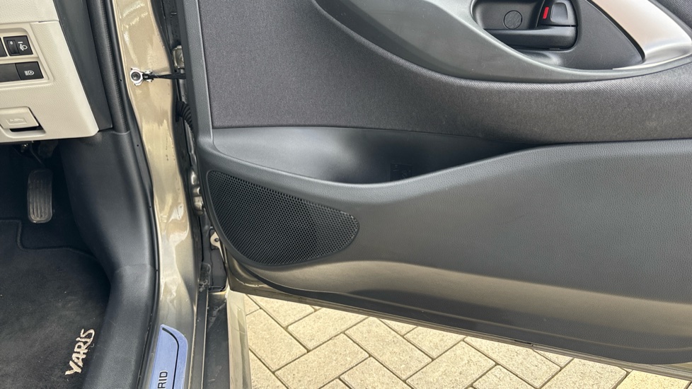 Toyota Yaris 1.5 Hybrid Excel 5dr CVT Hybrid Hatchback - Image 45