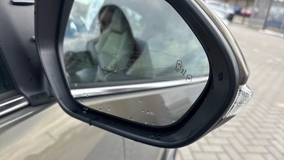Toyota Yaris 1.5 Hybrid Excel 5dr CVT Hybrid Hatchback - Image 62