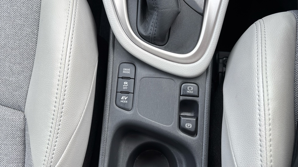 Toyota Yaris 1.5 Hybrid Excel 5dr CVT Hybrid Hatchback - Image 64